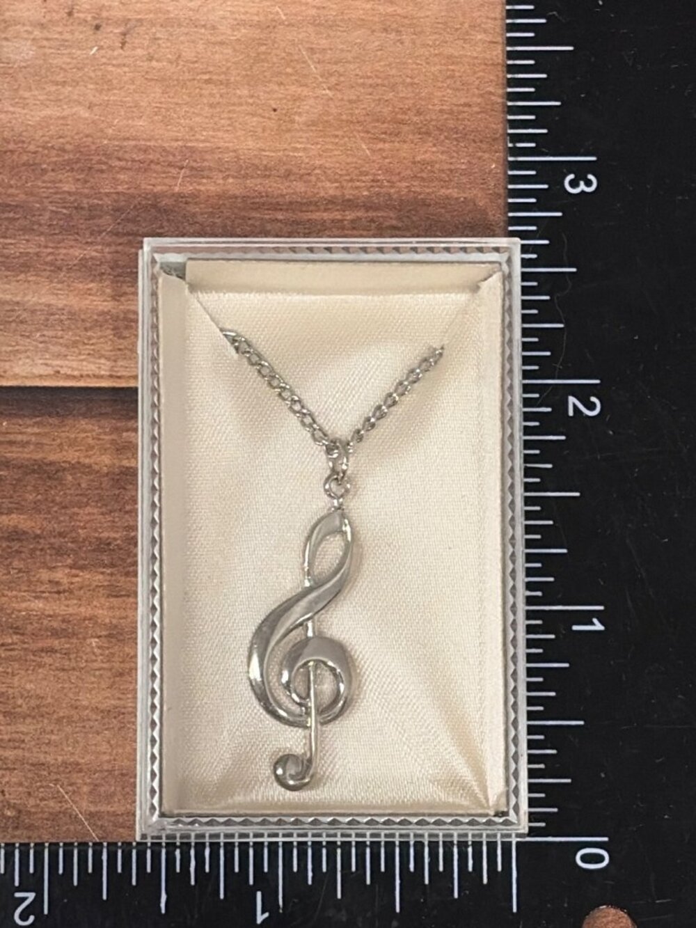 TS 1 Music Note Treble Clef Pendant Necklace Silver Tone Award NOS